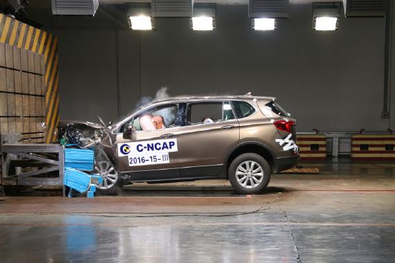 安全 | 昂科威碰撞还原 五星评价如何得来？