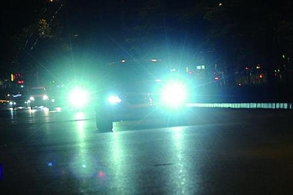 汽车大灯闪1下、2下、3下 都是什么意思？