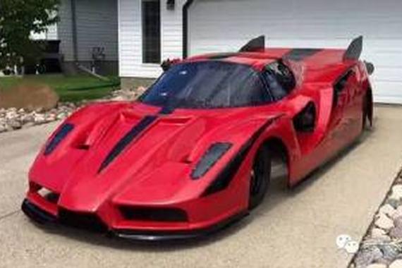 外国小哥改造法拉利爆红 大家都喊“疯了”