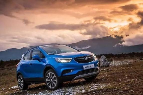 85后首选！15万级精品小型SUV的标杆车型