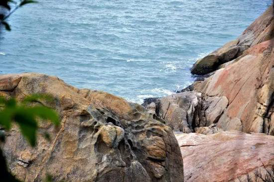 盛夏自驾这些地方消暑 有吃有喝还有玩