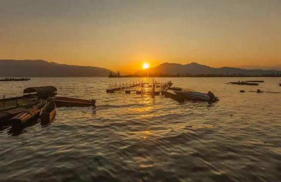 盛夏自驾这些地方消暑 有吃有喝还有玩
