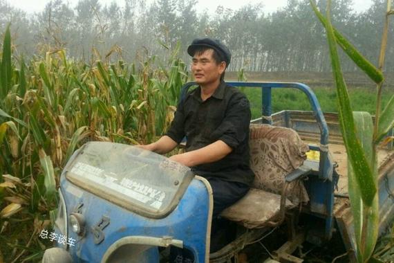 成名前大衣哥的座驾低调 那现在呢