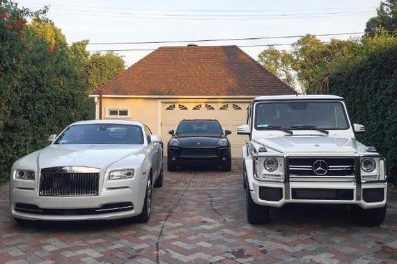 富二代也烦恼 奢华而又糜烂的派队