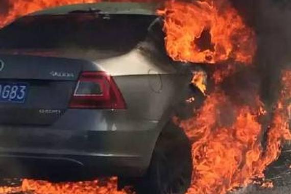 广汽传祺还是C-NCAP撒谎？传祺GS4碰撞着火需要真相