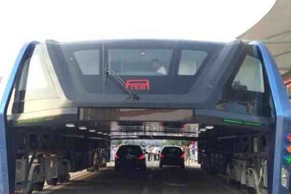 董扬：为什么我不评论“巴铁”