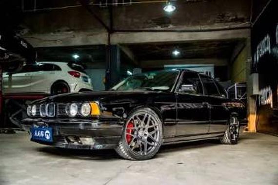 宽胎靓圈上身 BMW E34改装刹车与轮毂