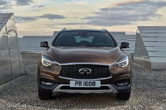 新英菲尼迪QX30：并非披着和服的奔驰GLA