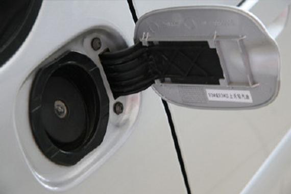 油箱有猫腻，油耗上升竟出于此！