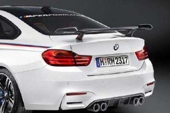 向碳纤维看齐 宝马M3/M4全新套件官图