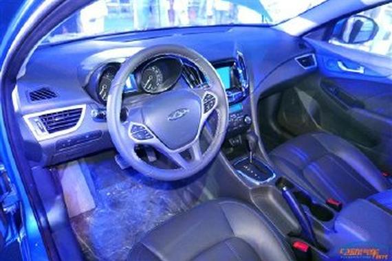 点评奇瑞艾瑞泽7e插电式混动车