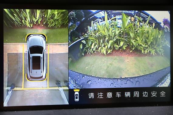 女司机开SUV最怕什么？10万元SUV帮你停车