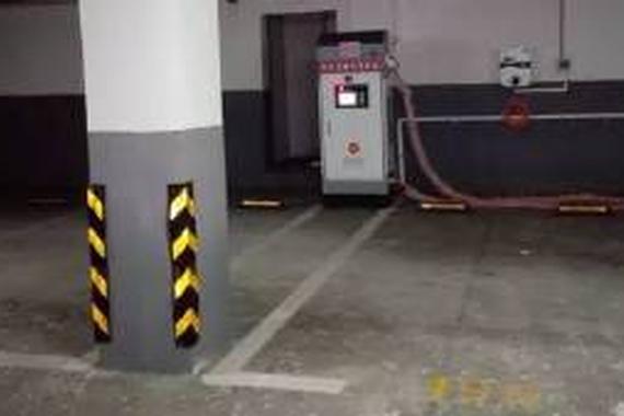 小区物业升级 新能源车主专享福利到！