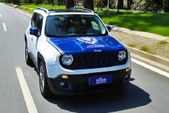 回头率爆表！深度试驾Jeep自由侠