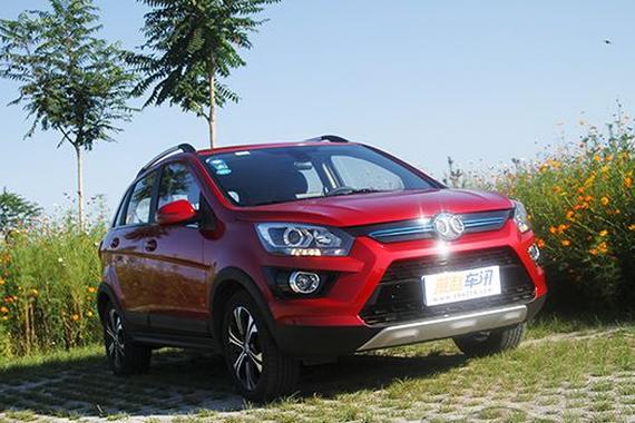 女同事全面沦陷！一款能打动年轻人的电动SUV