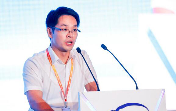 商务部市场体系建设司处长 肖荣臣