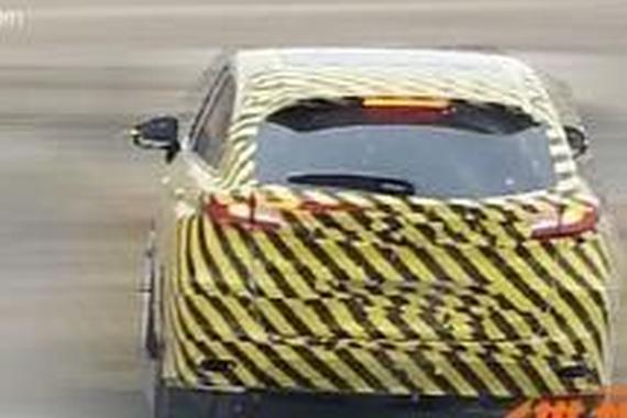 或叫UR-V冠道姊妹车型 东本中型SUV谍照