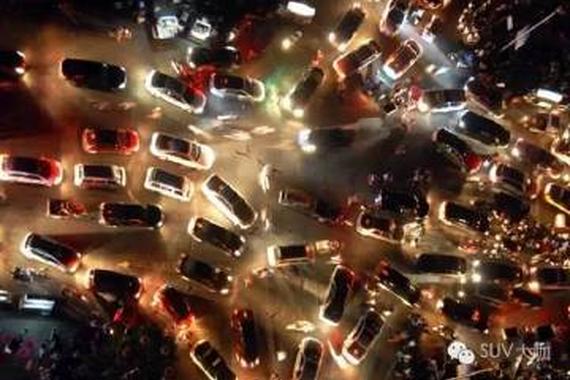 为什么你总碰上堵车 那是因为你没开对车