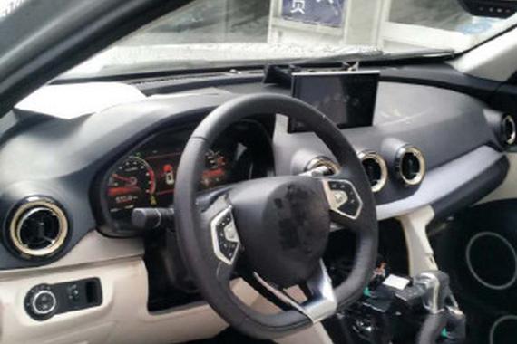 洗“芯”革“面”全新哈弗COUPE谍照曝光