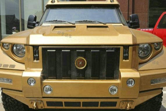 1500小时纯手工打造的战车 外形秒杀悍马