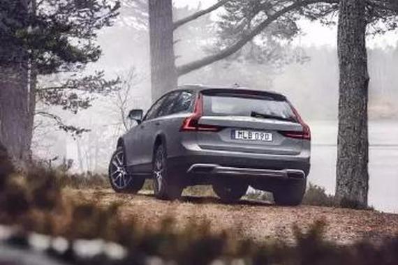 豪华旅行越野车 沃尔沃V90 CC要来了