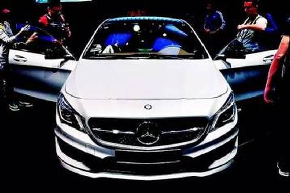 同是奔驰进口轿跑动力秒杀C级 价格却便宜几万