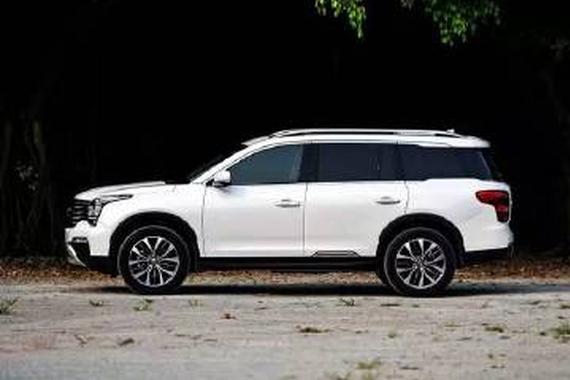 前脸霸气十足 传祺GS8即将上市