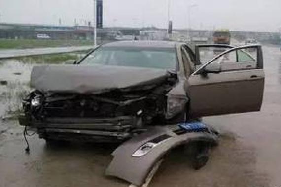 比结实？吉利和BYD到底谁才是“陆地坦克”