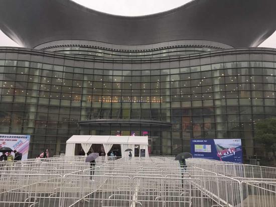 直击上海马拉松展会 比送礼品更重要的是推广文化(图2) 直击上海马拉松展会 比送礼品更重要的是推广文化(图2)