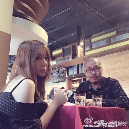 游戏打得好老婆跑不了 电竞圈的“美女与野兽”