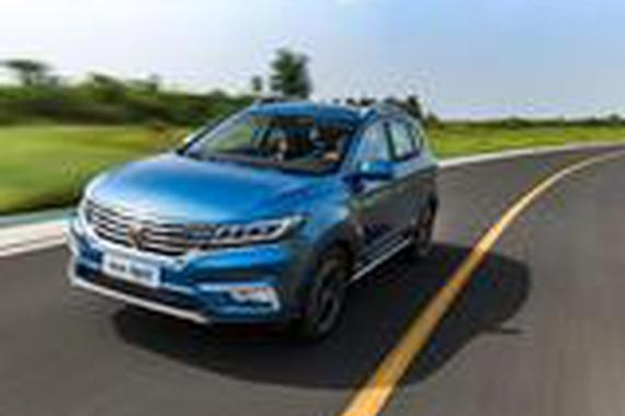 合资品牌32年纪录被打破！ 荣威RX5揽获“15万王”