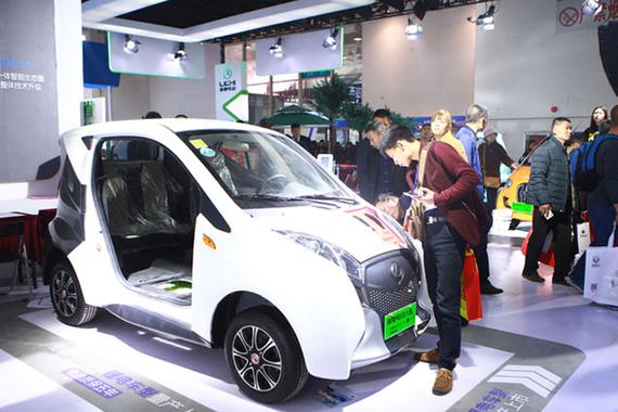 将低速电动车纳入摩托车类管理 有效监管才能利国利民