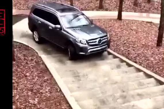 视频：奔驰是这样测试减震器的.