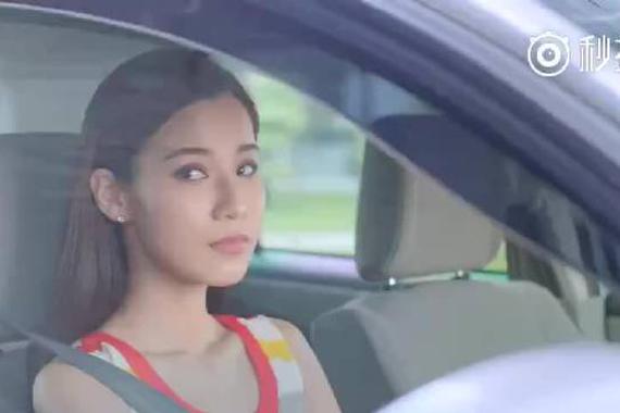 视频：三星贱贱广告之差点装叉成功