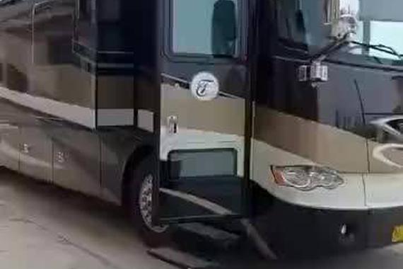 视频：这才是真正的房车，豪华霸气