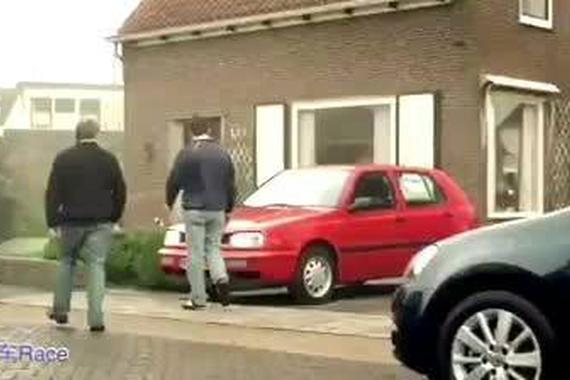 视频：从老太太那买一辆大众汽车?