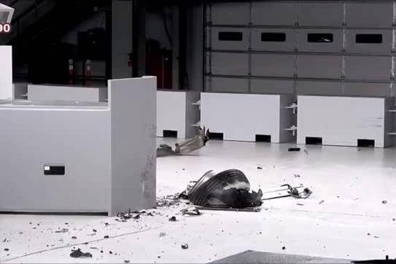 视频：沃尔沃XC90与奥迪Q7硬撞测试对比