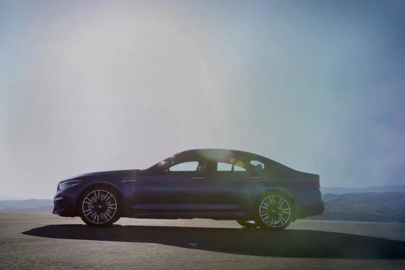 视频：2018款宝马M5 600马力、四轮驱动系统