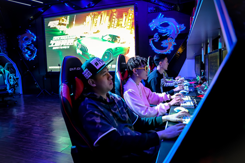 街头快闪视频完整版 EfhN-fynship2149037.png