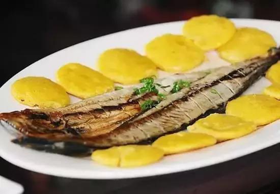 大连 咸鱼饼子