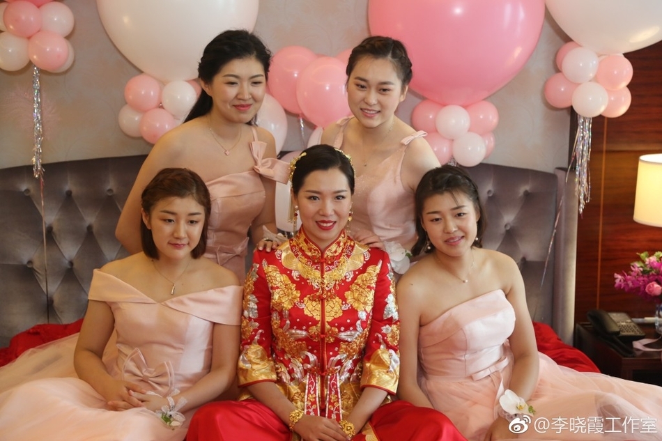 李晓霞回沈阳办婚礼 婚纱照及婚礼现场曝光