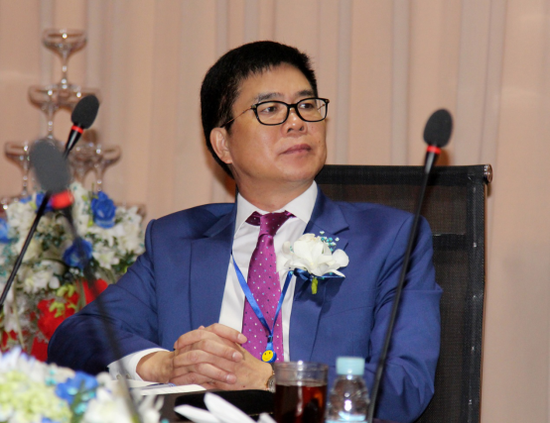 董事长先生_憨豆先生