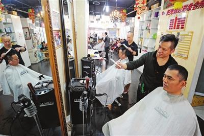 发廊生意不好怎么办_理发店如何生意好起来_