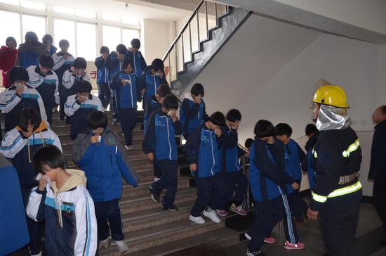 锦州消防北镇大队开展119宣传活动