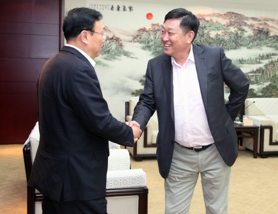 辉山乳业董事局主席杨凯:愿意投身中国足球青