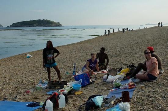 盘点比基尼美女最多的大连海滨浴场