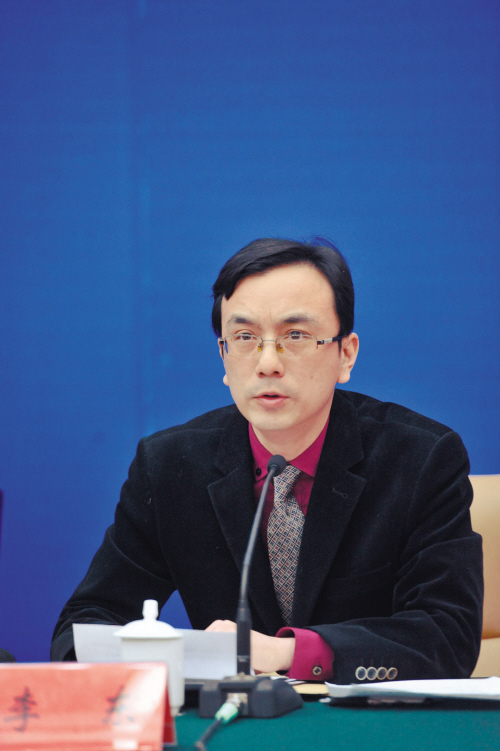 发言人：沈阳市新闻工作者协会副主席 李东