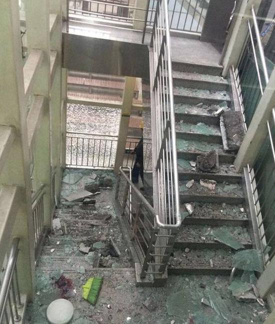 女司机将油门当刹车撞死人被拘 死者月入25万