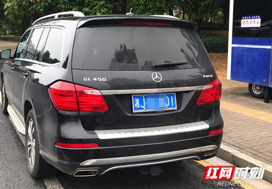 常德首张“禁鸣”罚单开出 豪车中招被罚100元