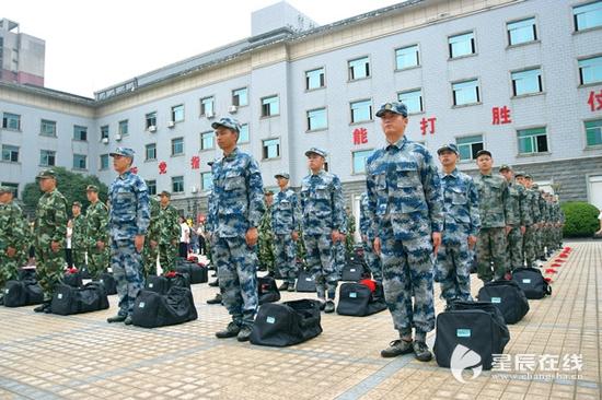 （值得一提的是本次输送的231名合格兵员里，超过九成都是大学生。）